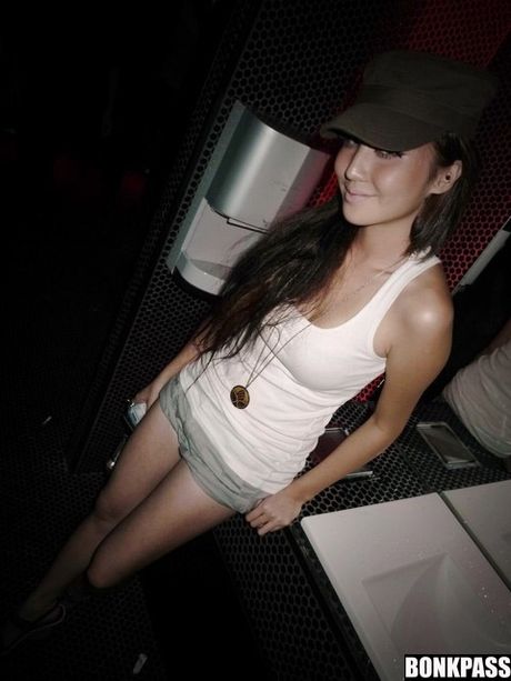 You will fall in love with this Chinese babe for sure