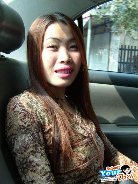 Boyfriend submits pics of his perfect tit Thai girlfriend