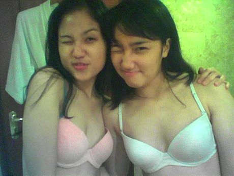 random pics but no girls jumping thru hoops on fire