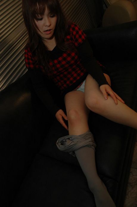 Mature Japanese Yuriko Hoshino sucking a hard cock before taking it inside her wet pussy.