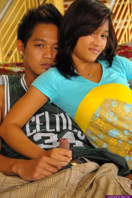 Asian teen with a tiny tits gets her pussy licked and dicked by a horny guy