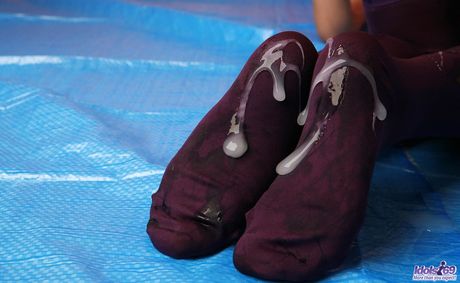 Asian babe Namie Koshino presents her big boobs and ass in a solo